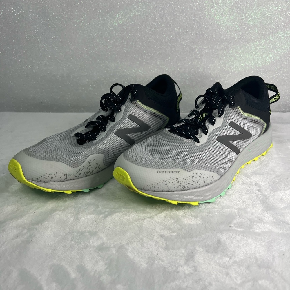 Used new balance size 10 for woman